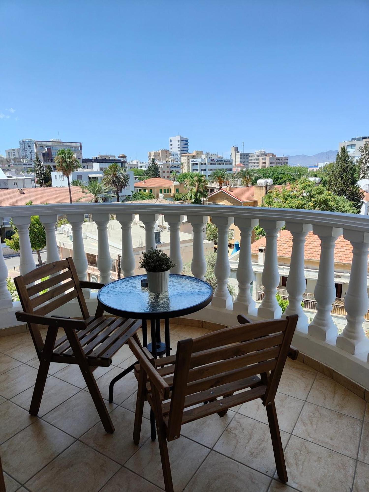 Ευ Ζην Central / Ev Zen Central Nicosia Exteriör bild